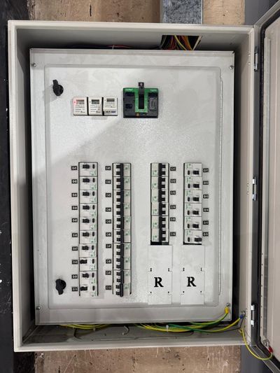 Revisión de seguridad en instalaciones antiguas
