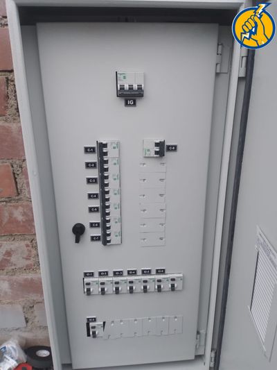 Proyecto de instalación eléctrica industrial - Etapa inicial