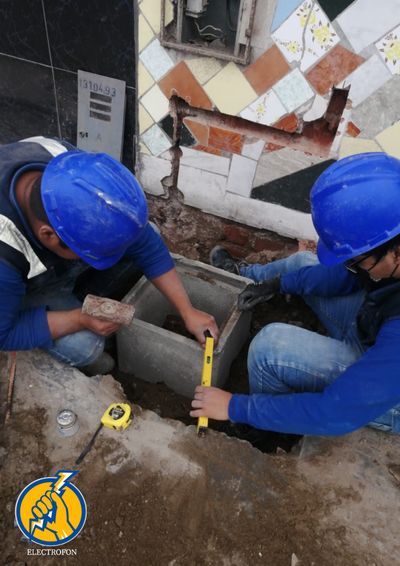Instalación de luces de emergencia certificadas